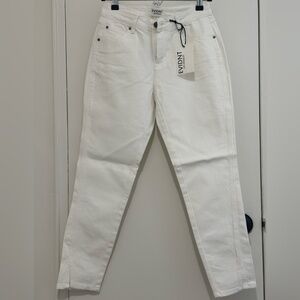 Brand new EVIDNT Women’s Tate Skinny Mid-Rise Cropped Denim jean.